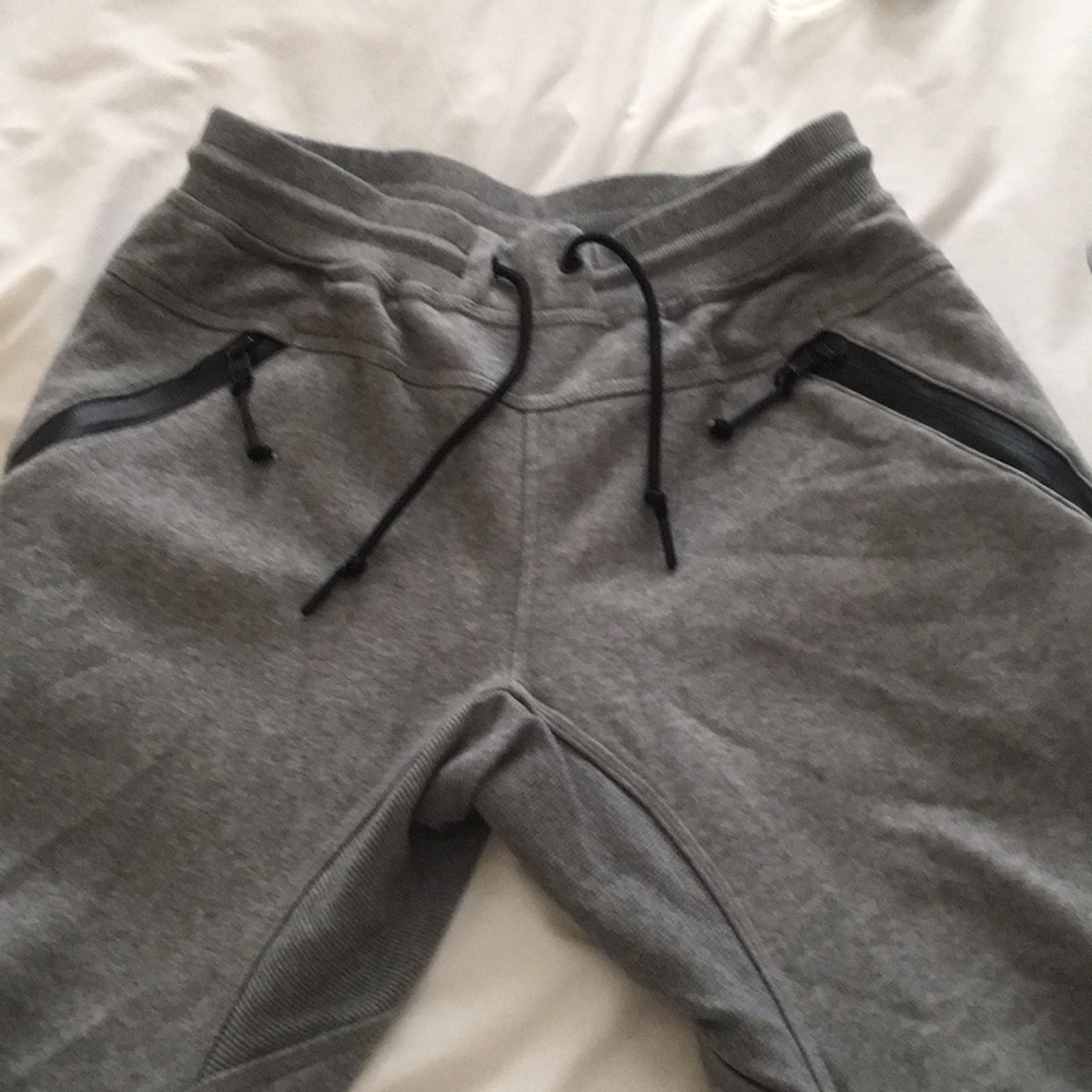 Adidas Originals Men Grey Taped Fitted Joggers SM